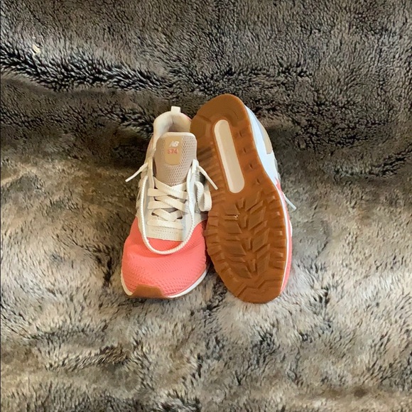 Running shoes - Picture 3 of 3